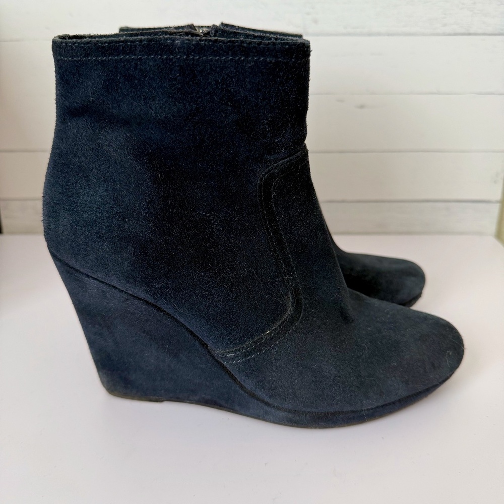 Vince Camuto Blue Suede Boot Wedge W6.5